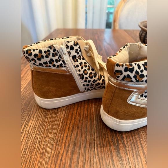 Coconuts by Matisse - Picture 2 of 6